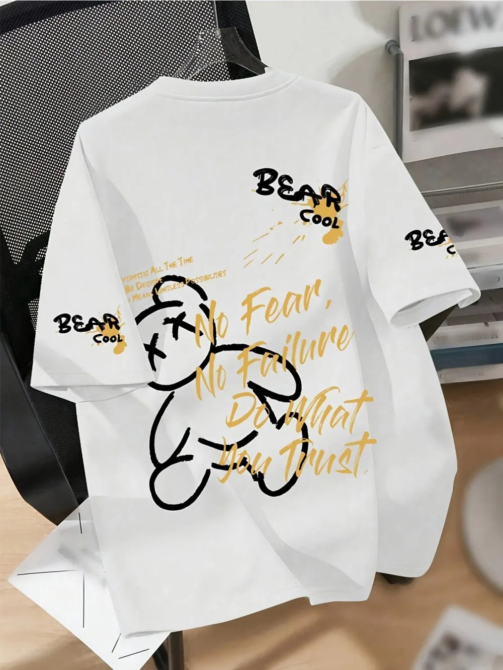 Men's Cartoon Bear Print T-Shirt